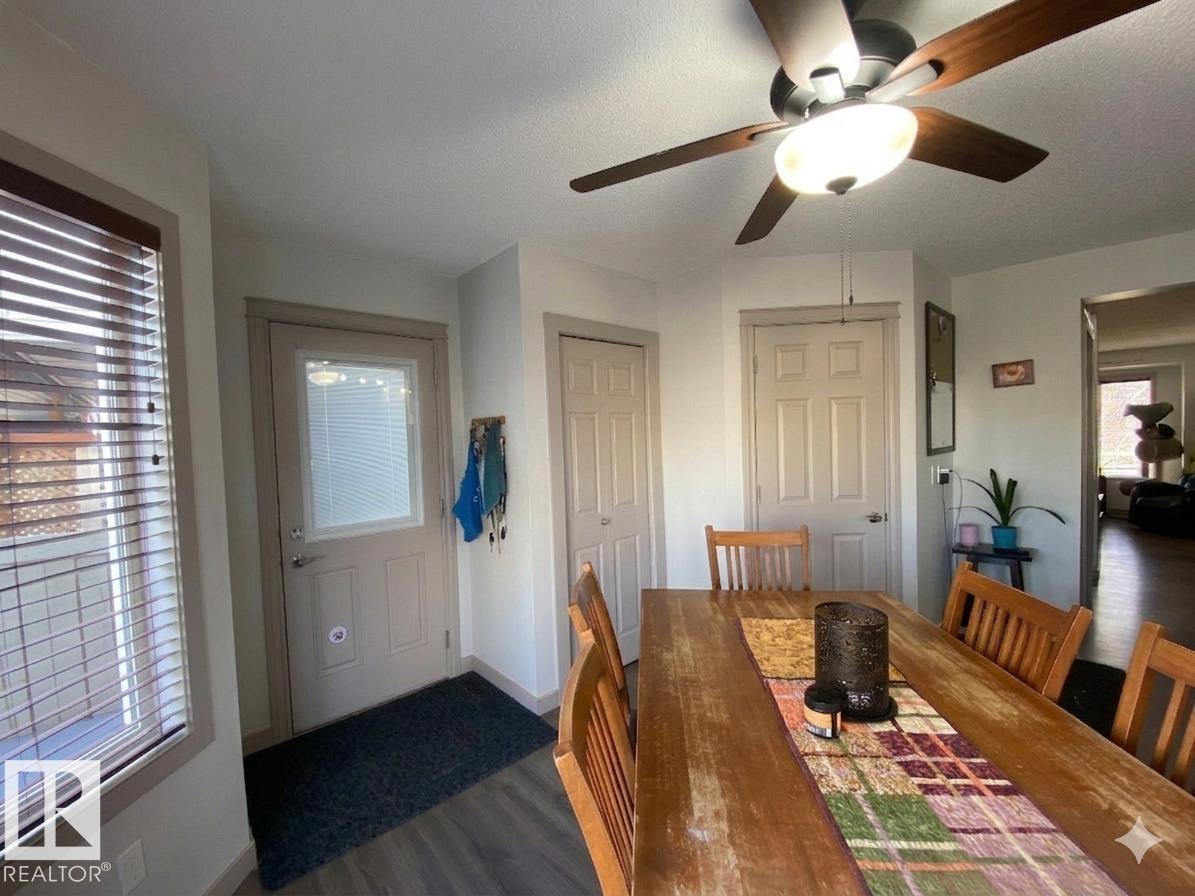 1151 37 AV NW NW, Edmonton