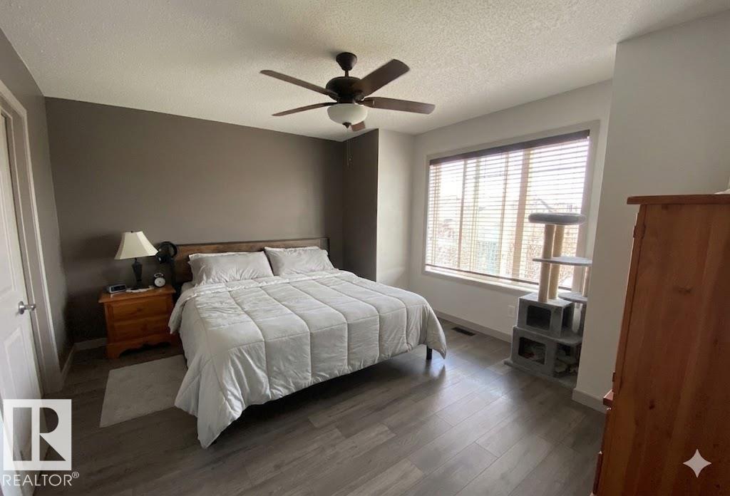 1151 37 AV NW NW, Edmonton