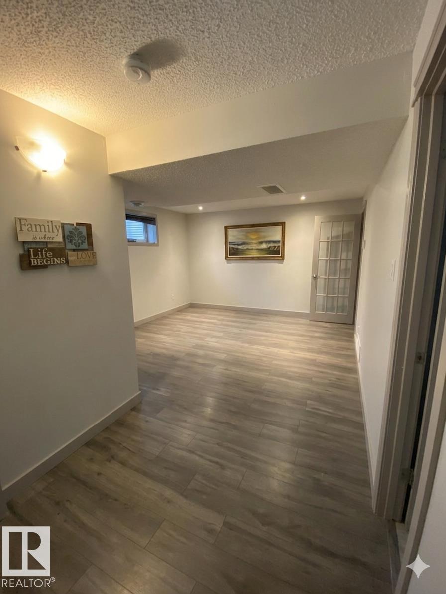 1151 37 AV NW NW, Edmonton
