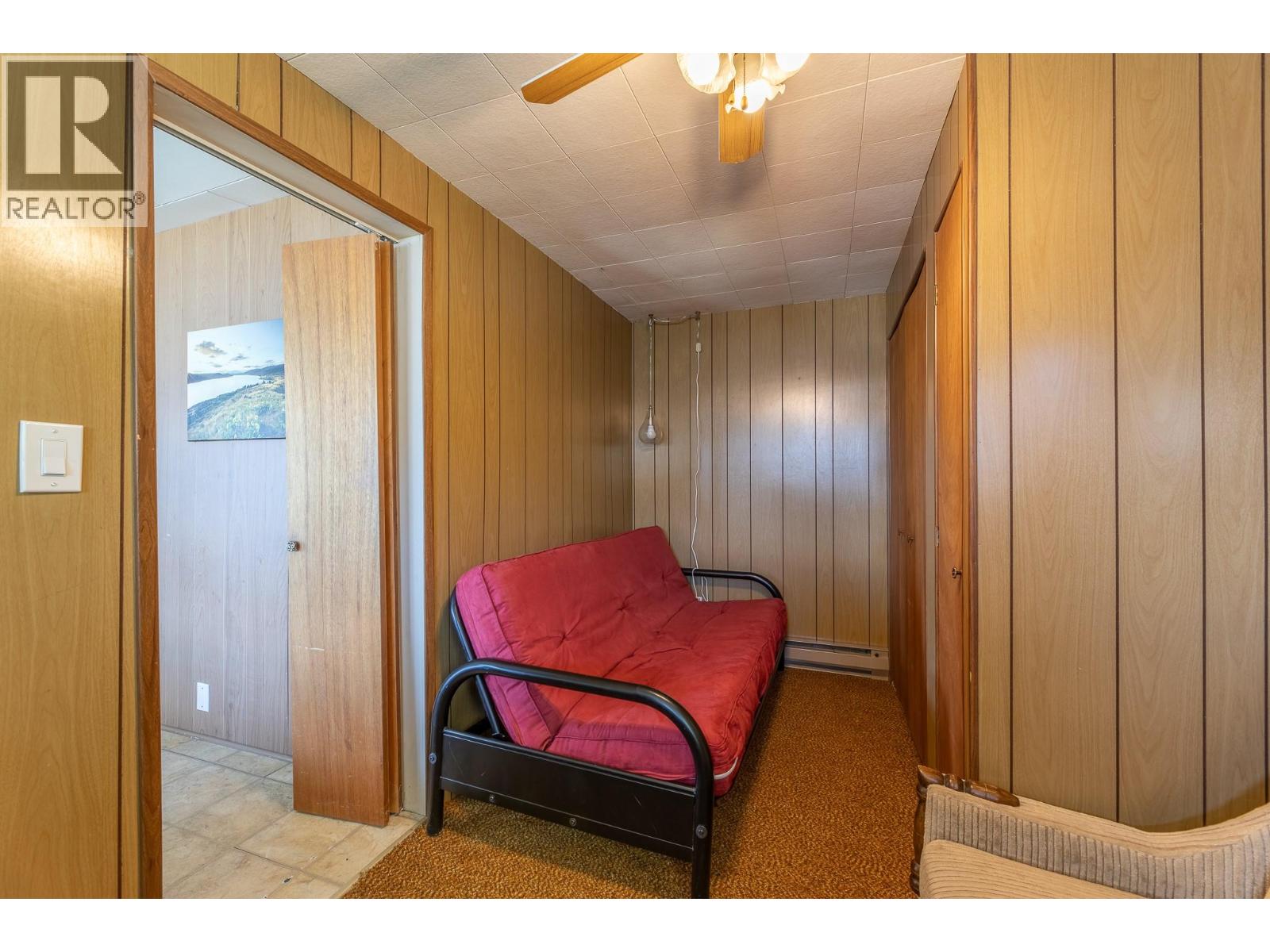 475 North Beach Road, Summerland