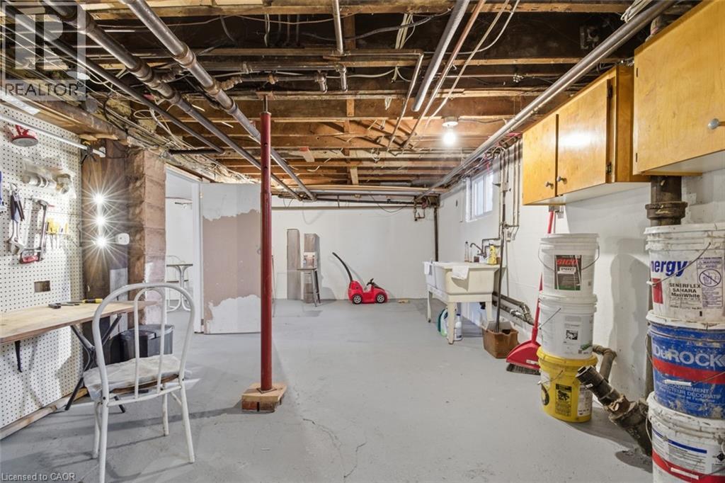 256 LINCOLN Street - 42