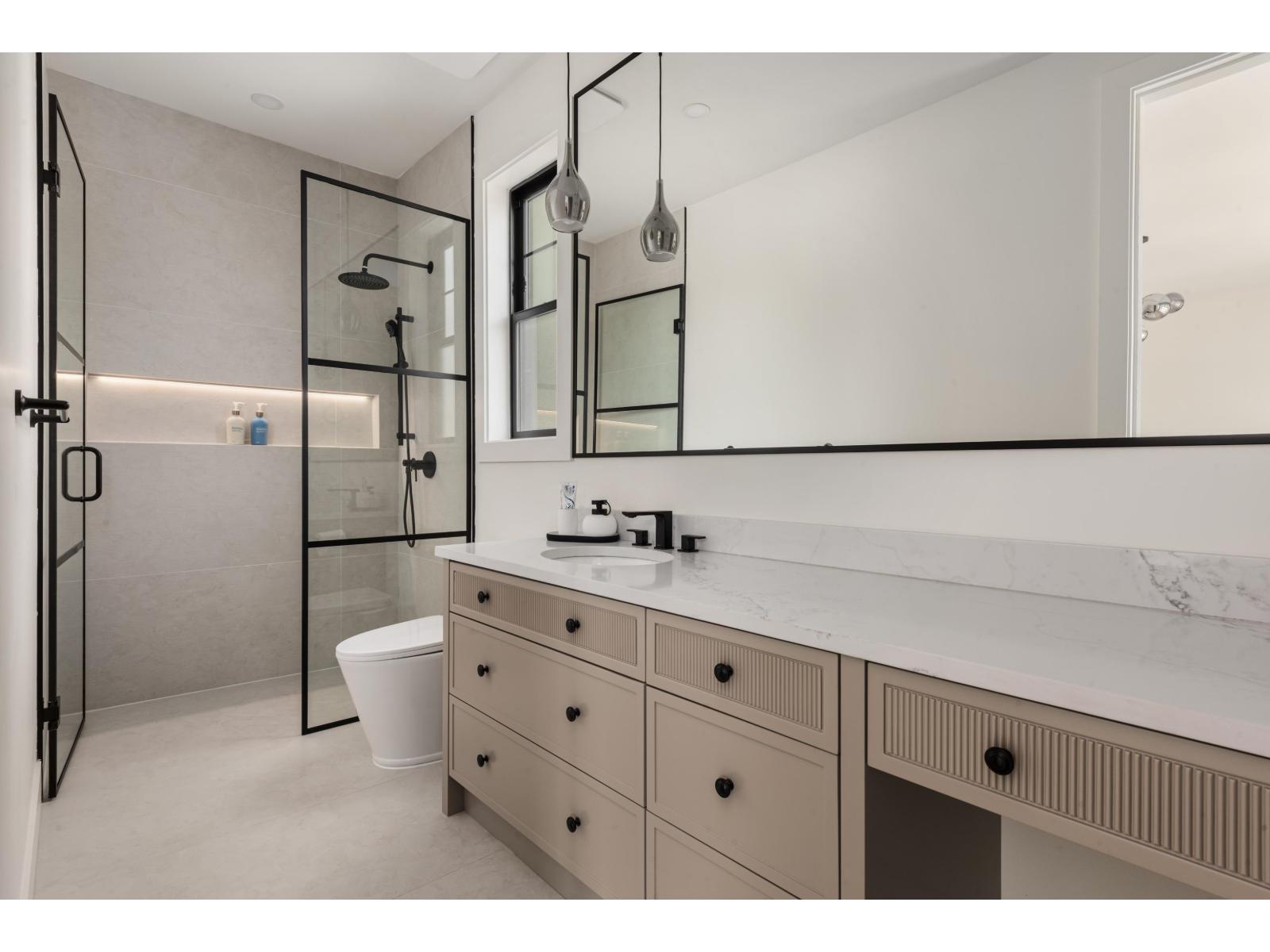 4121 205A STREET, Langley