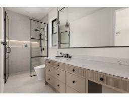 4121 205a Street, Langley, BC V3A2A4 Photo 6