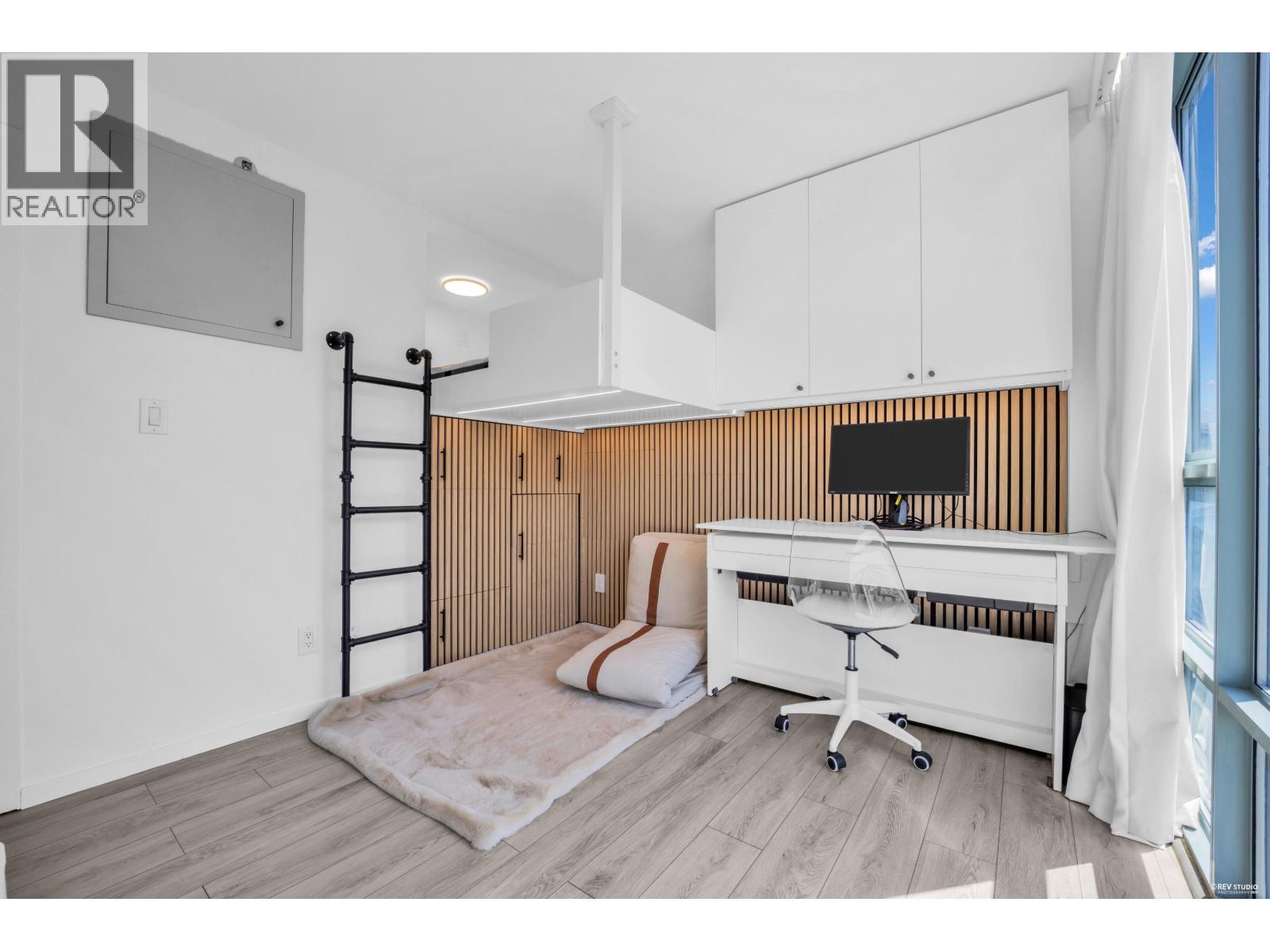 2 Bed, 2 Bath House for Sale in Vancouver – 2802 930 CAMBIE STREET, Vancouver – MLS# R3123550 - Image 24