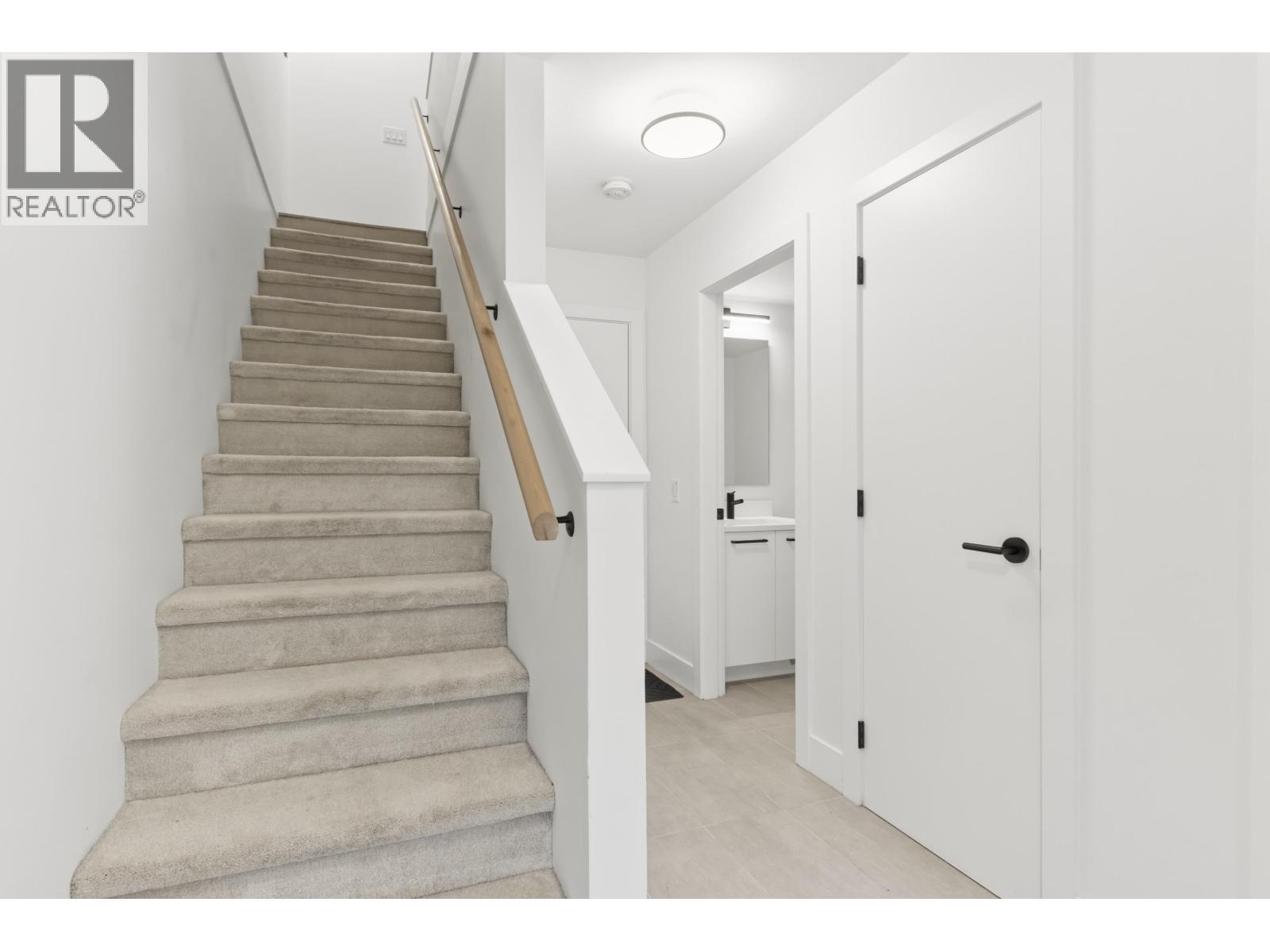 38046 KEEL WAY, Squamish