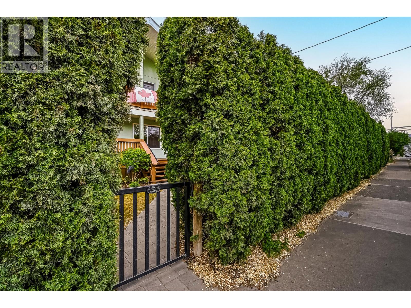 1127 Columbia Street - 3