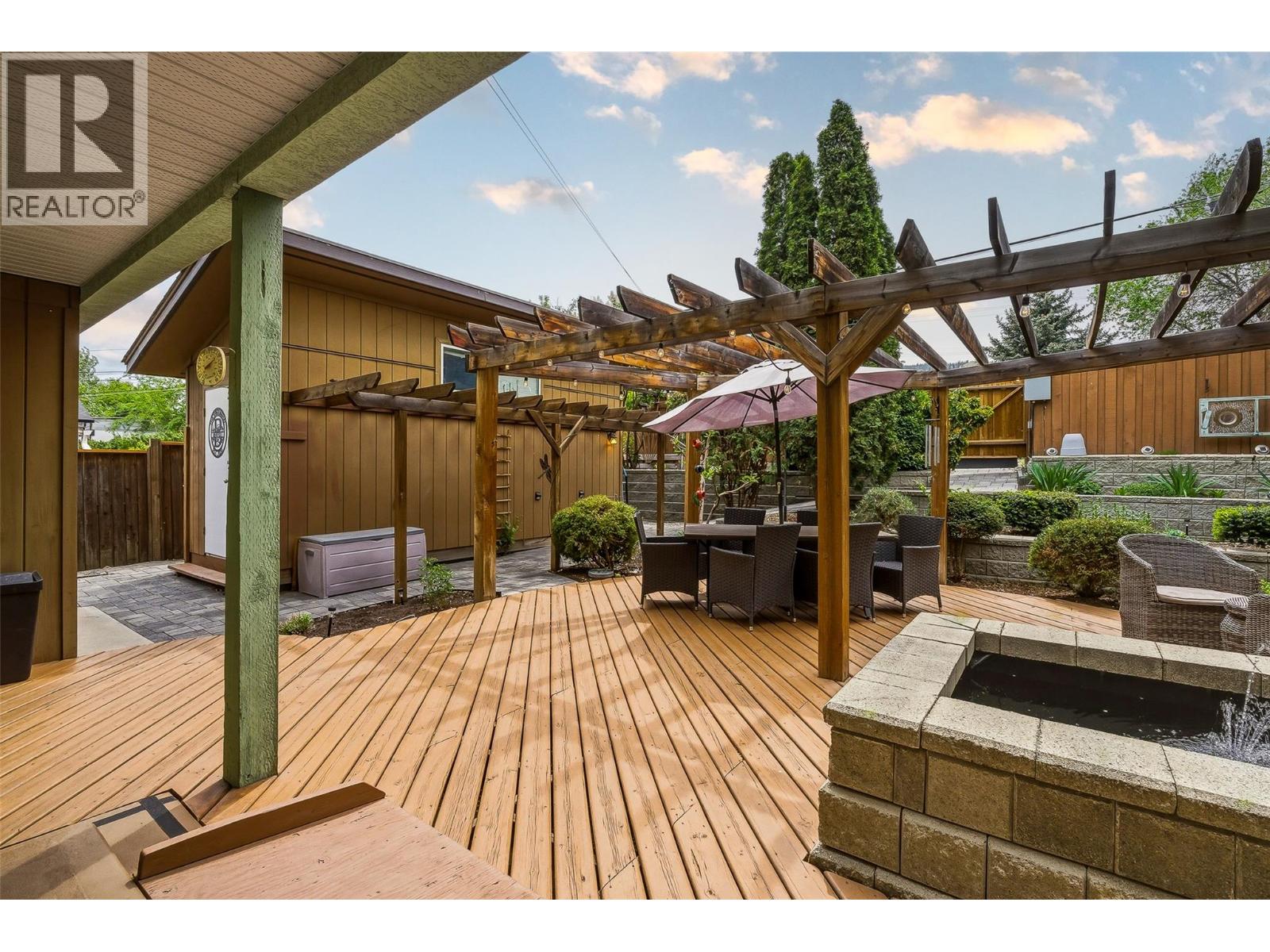 1127 Columbia Street - 47