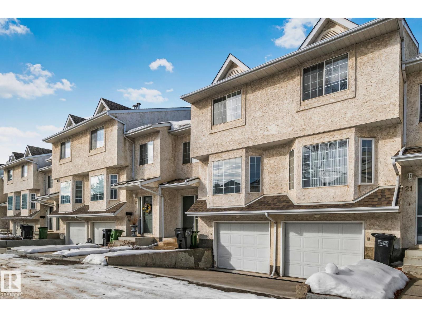 #22 9703 174 ST NW NW, Edmonton