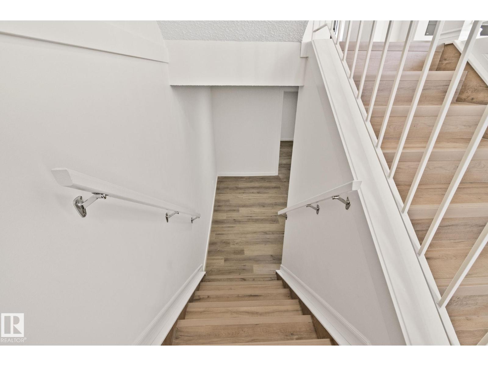 #22 9703 174 ST NW NW, Edmonton
