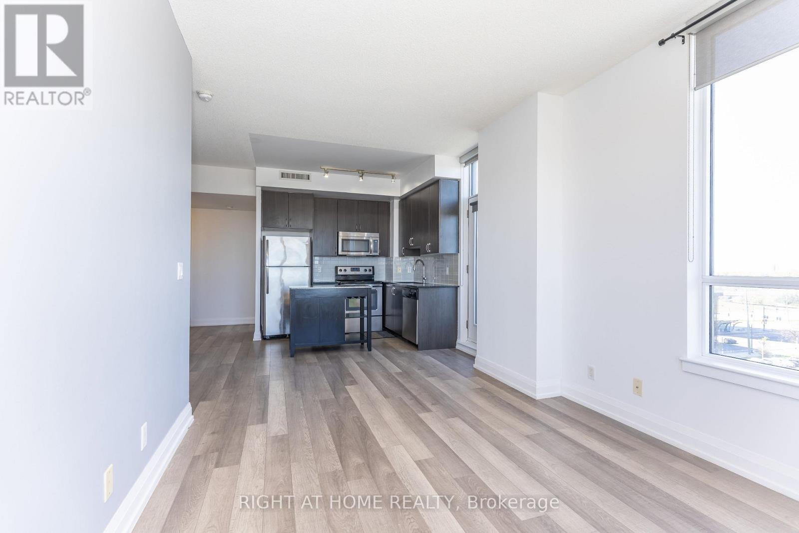 #1021 370 HIGHWAY 7 E - 14