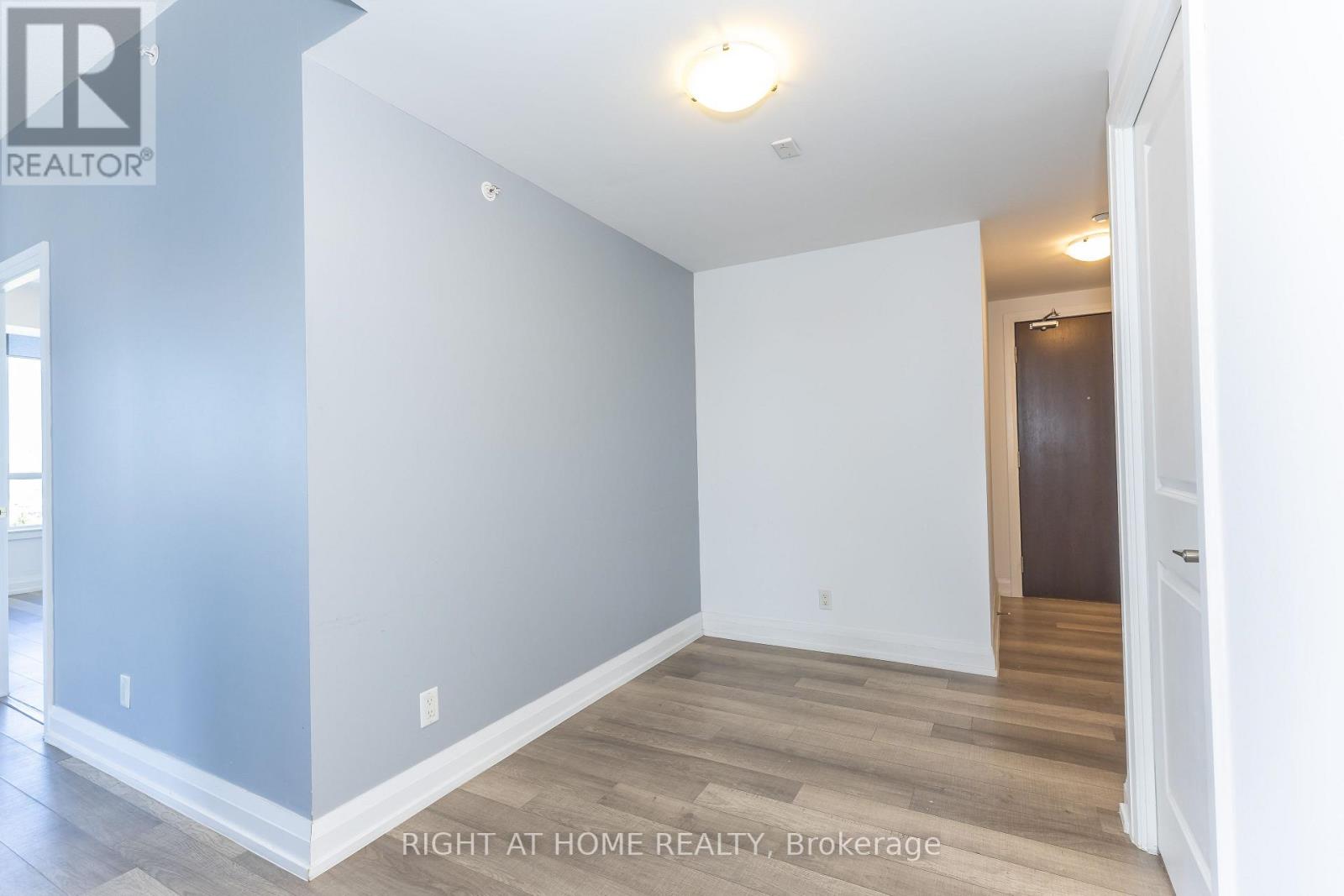 #1021 370 HIGHWAY 7 E - 26