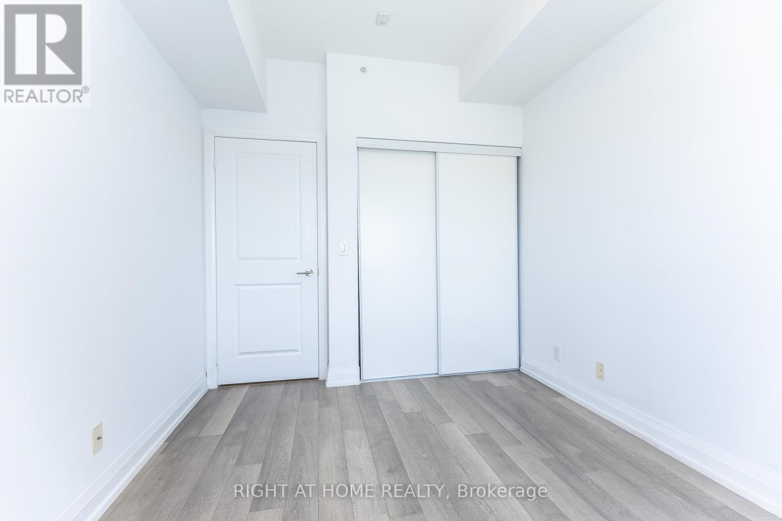 #1021 370 HIGHWAY 7 E - 28