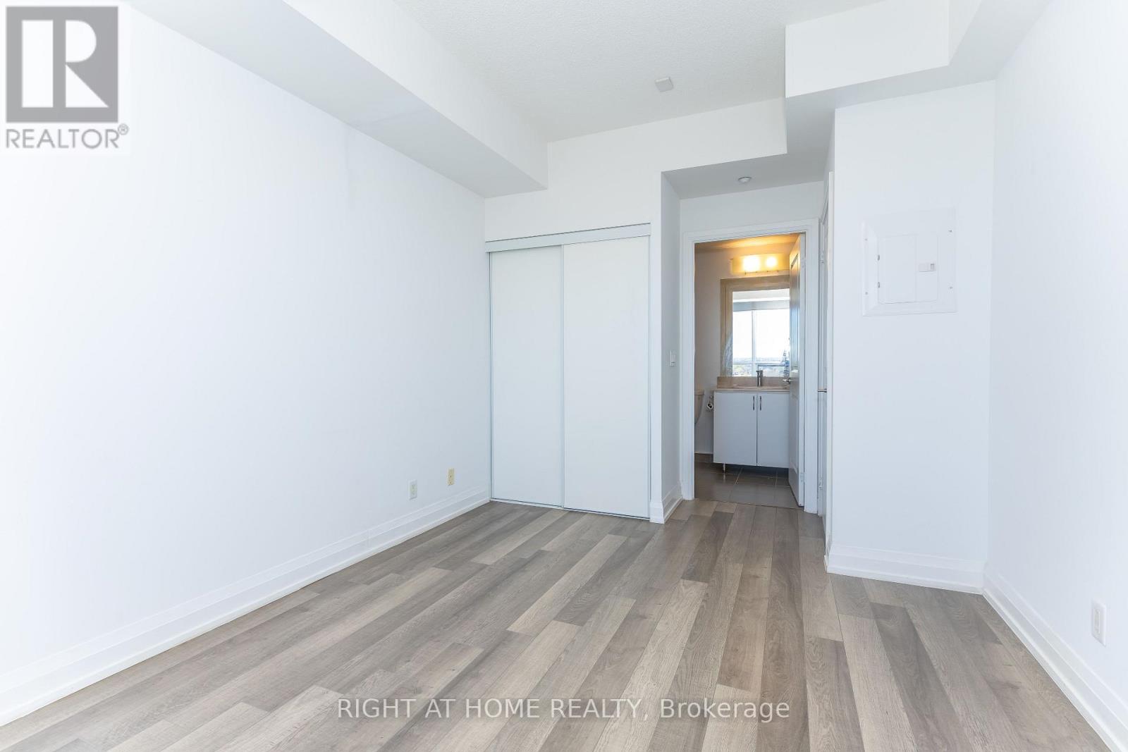 #1021 370 HIGHWAY 7 E - 19