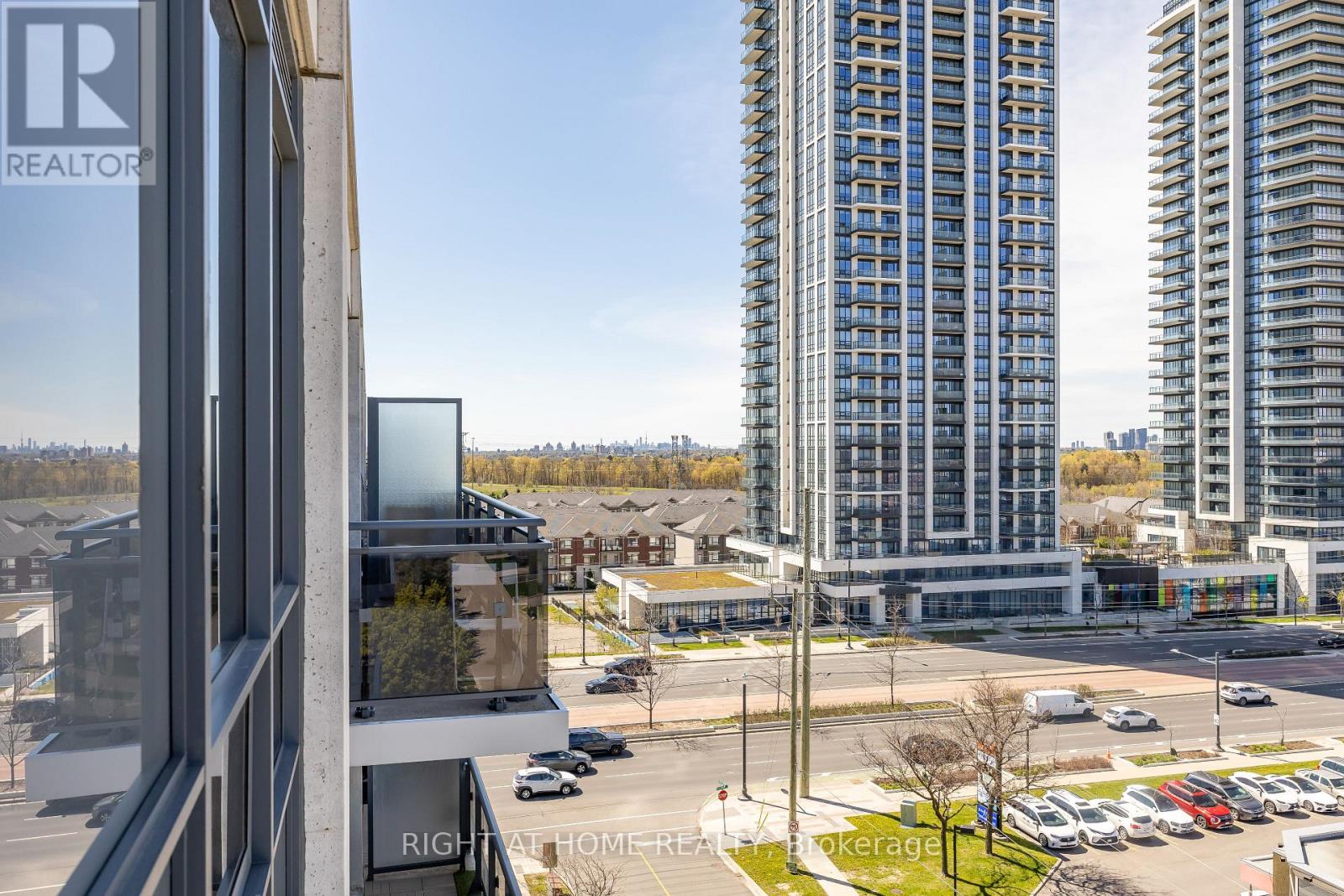 #1021 370 HIGHWAY 7 E - 22