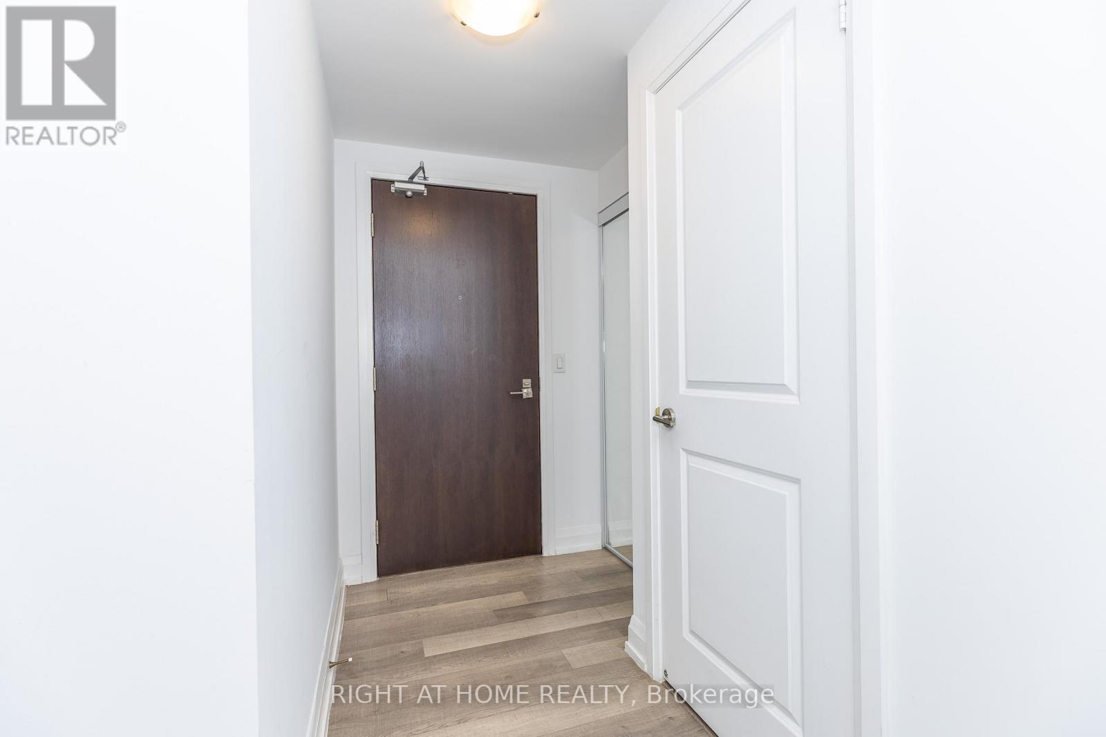 #1021 370 HIGHWAY 7 E - 7