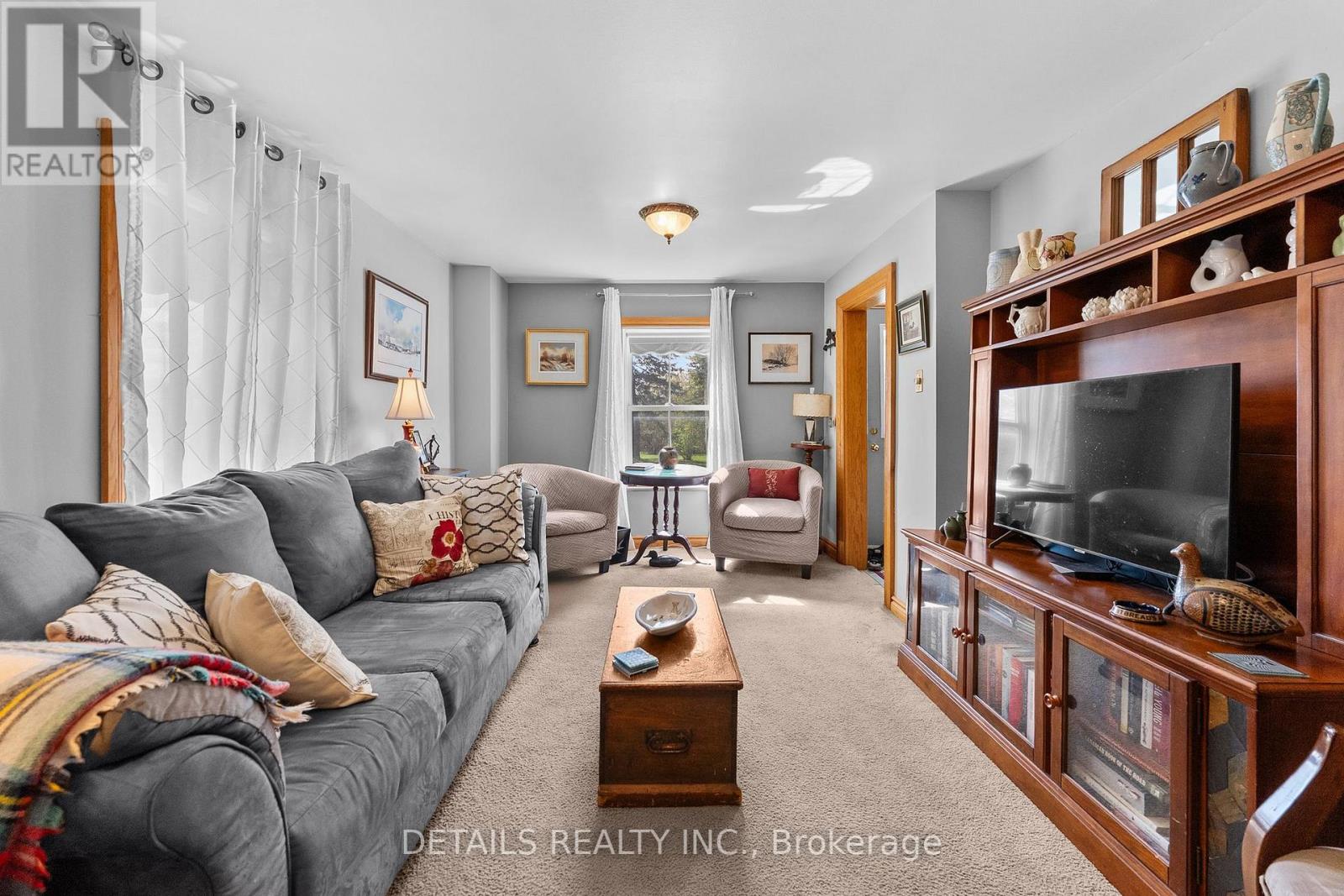 184 AUGUSTA STREET - 5