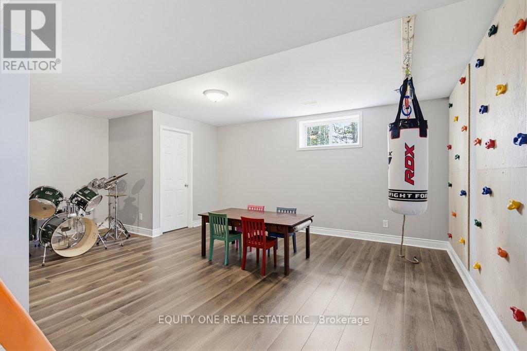 133 ARBOURBROOK BOULEVARD - 38