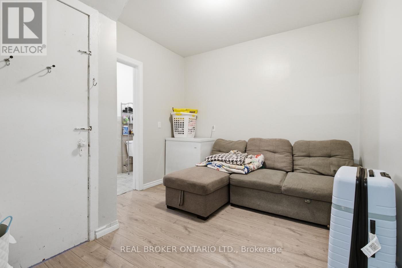 256 LINCOLN STREET - 10