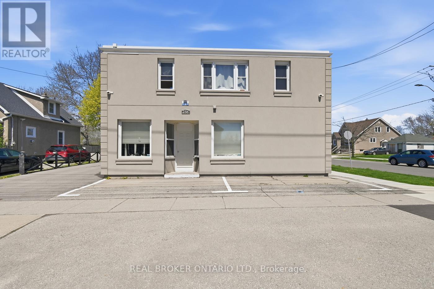 256 LINCOLN STREET - 3