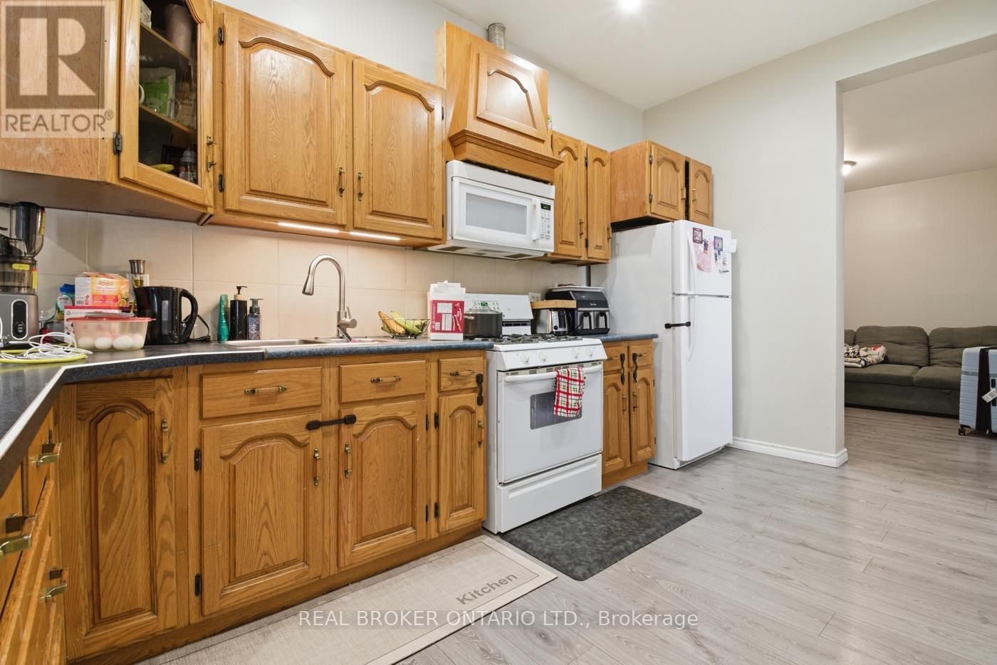 256 LINCOLN STREET - 5