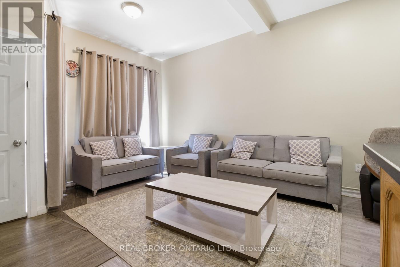 256 LINCOLN STREET - 6