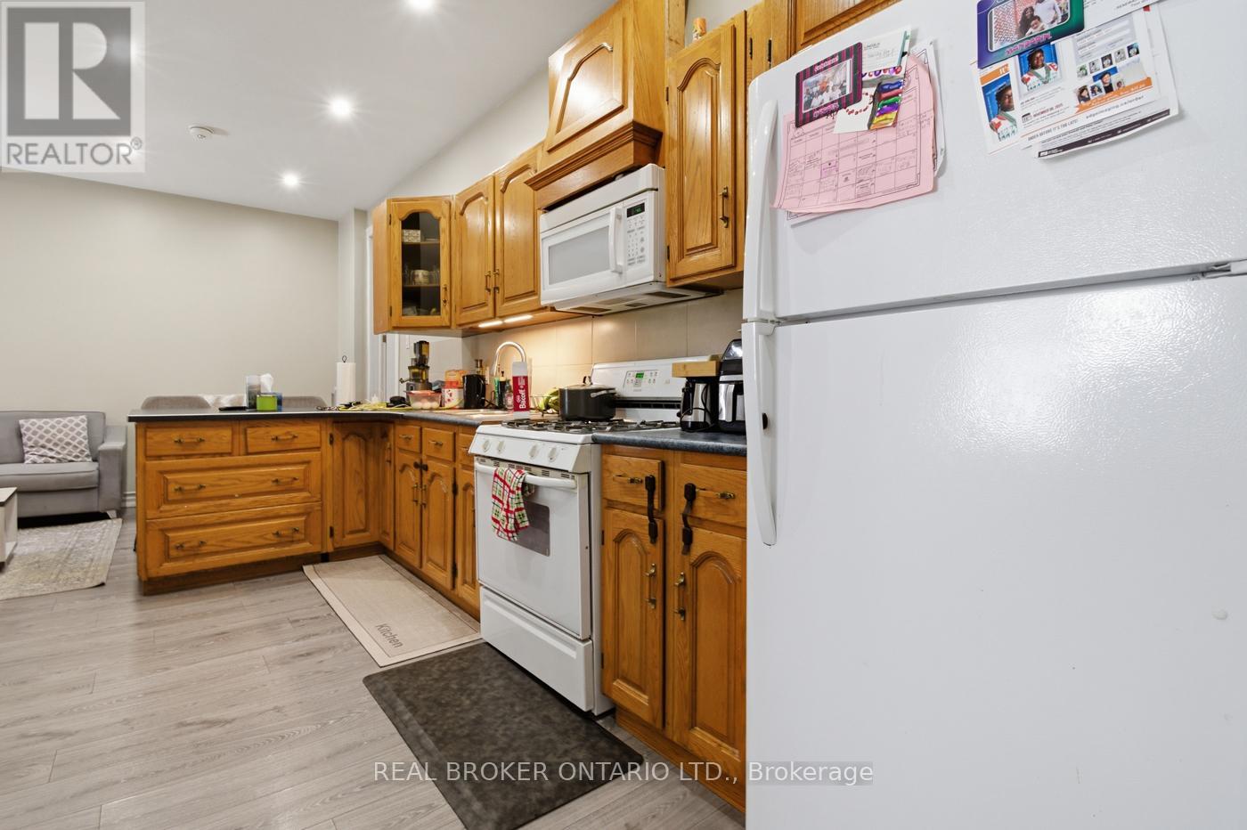 256 LINCOLN STREET - 8