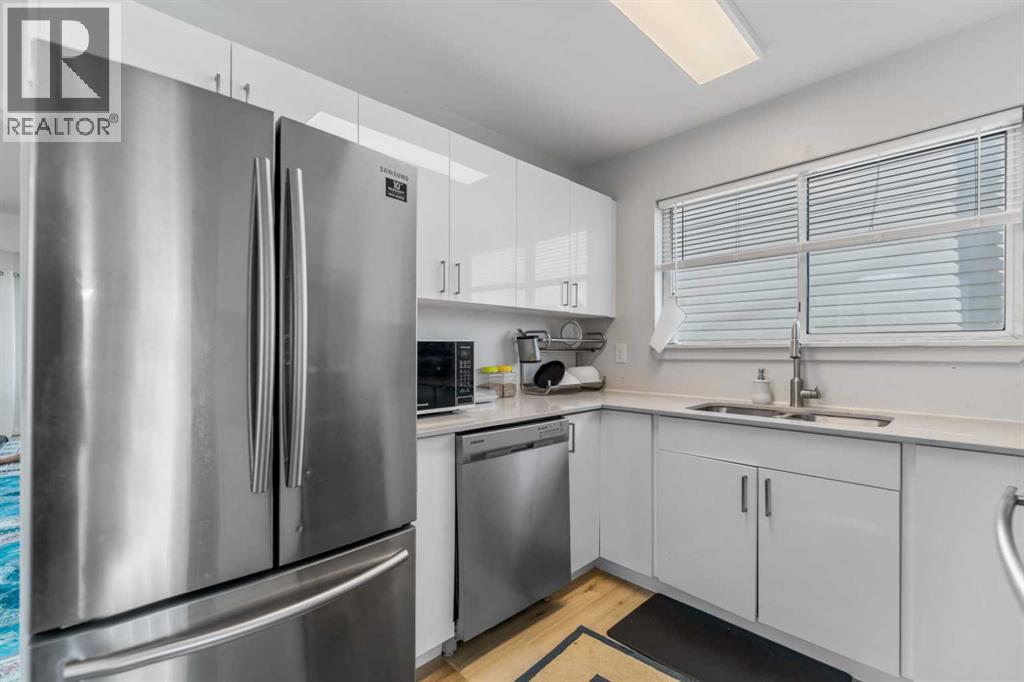 3806 Catalina Boulevard NE - 11