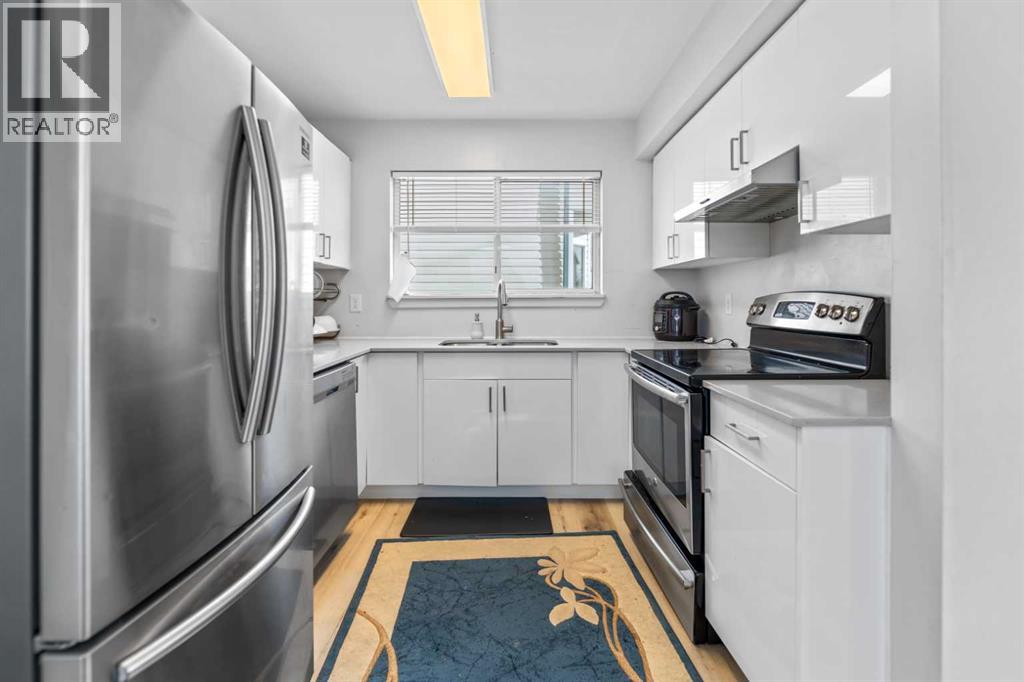 3806 Catalina Boulevard NE - 9
