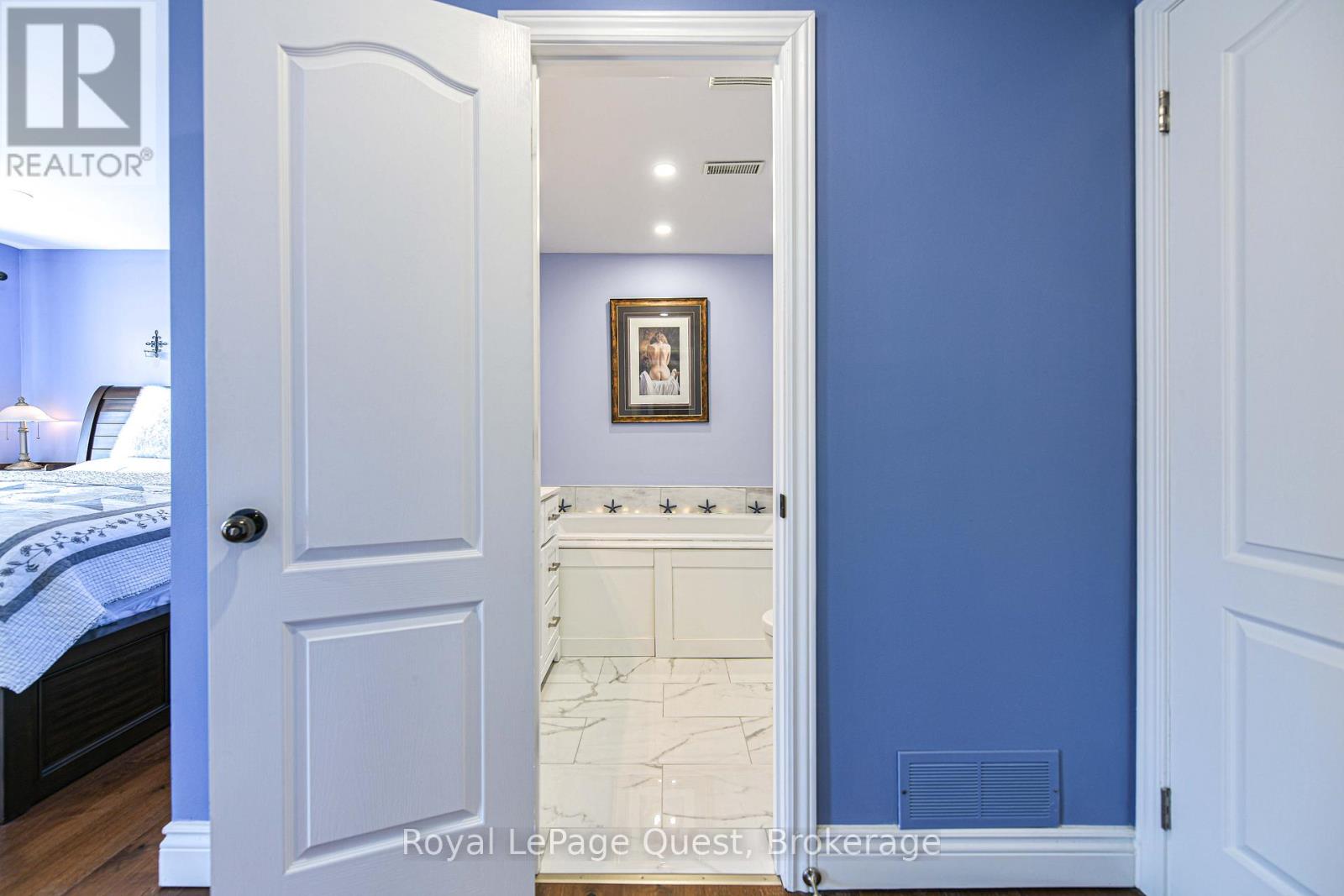 #202 585 ATHERLEY ROAD - 20