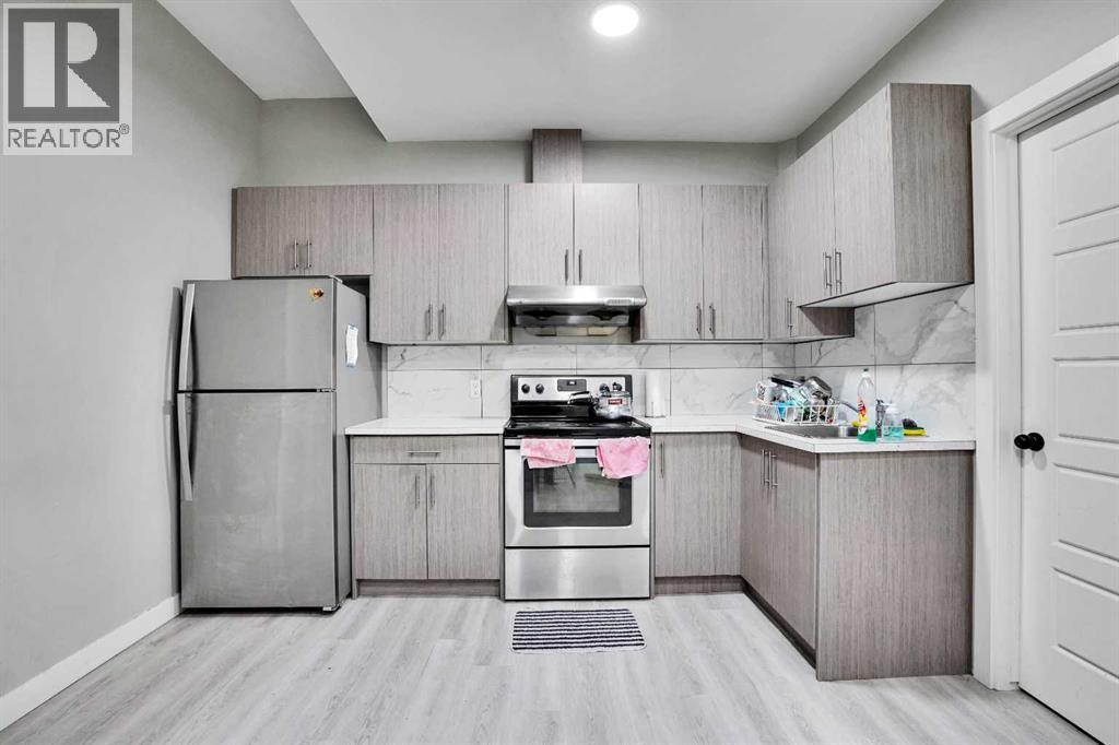 141 Saddlecrest Close NE - 28