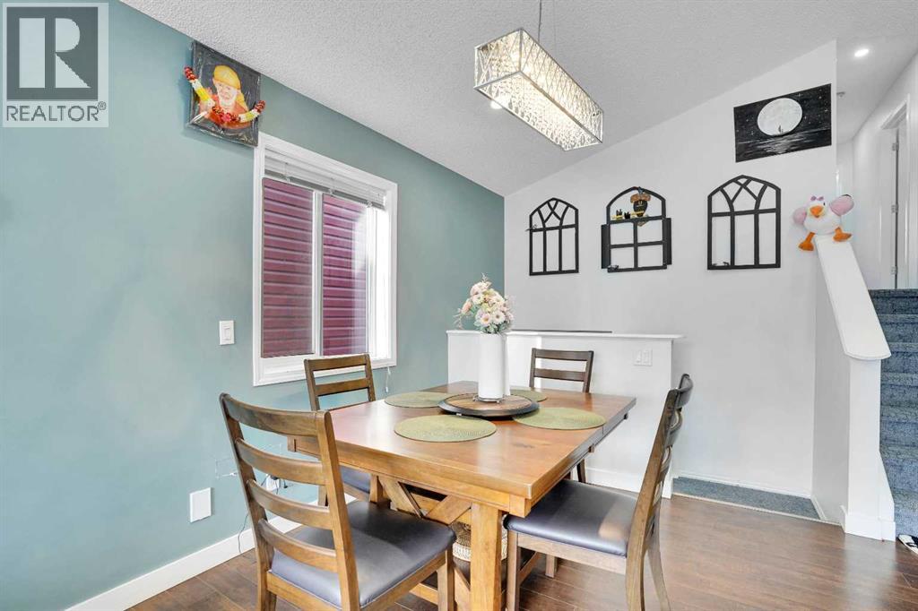 141 Saddlecrest Close NE - 10