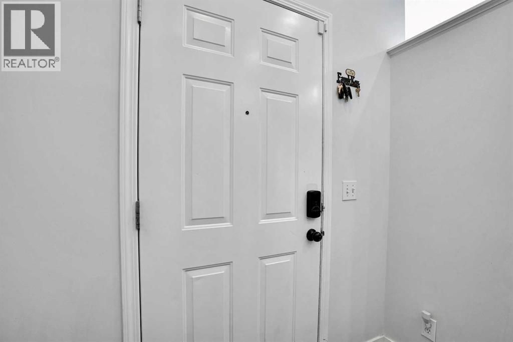 141 Saddlecrest Close NE - 36