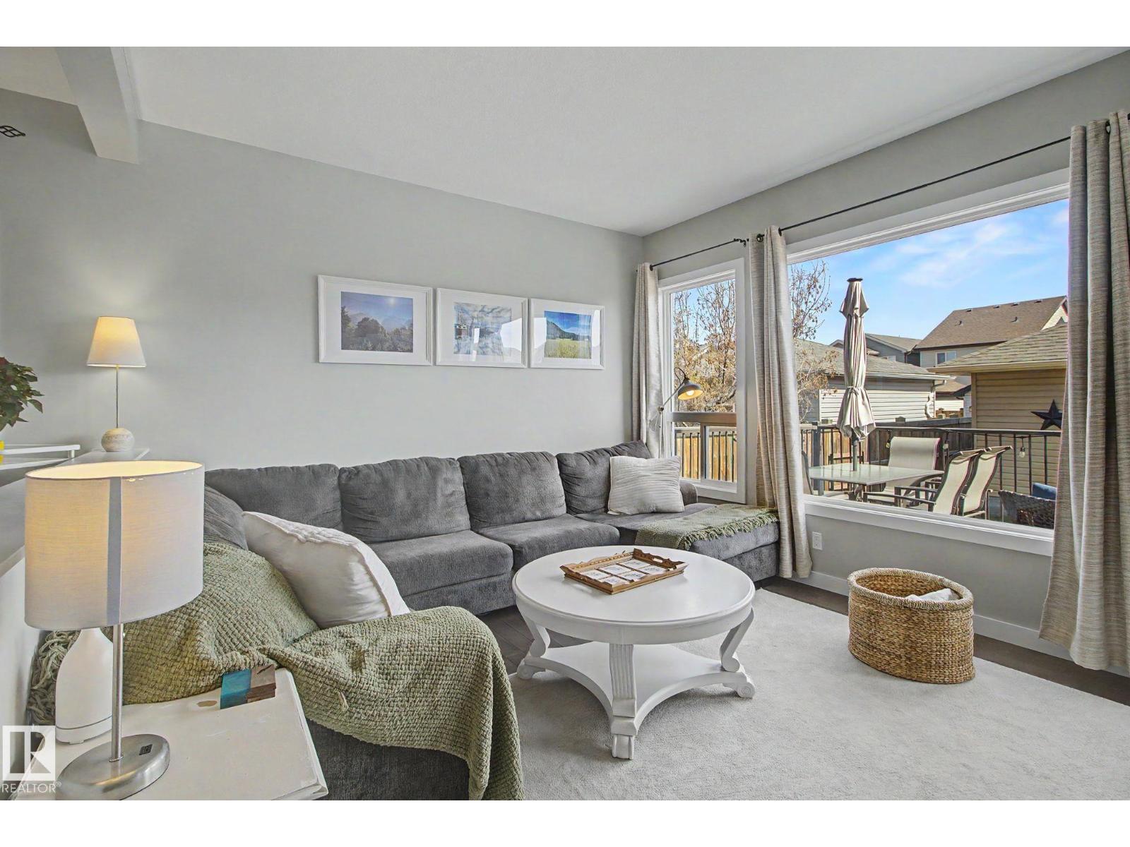 7363 179 AV NW, Edmonton