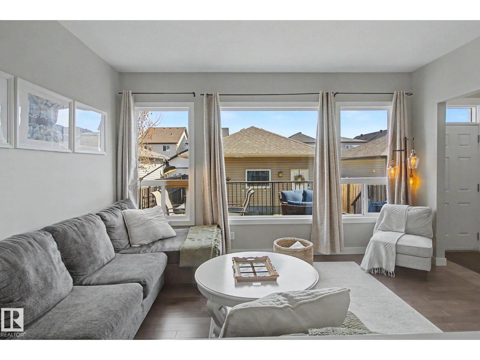 7363 179 AV NW, Edmonton