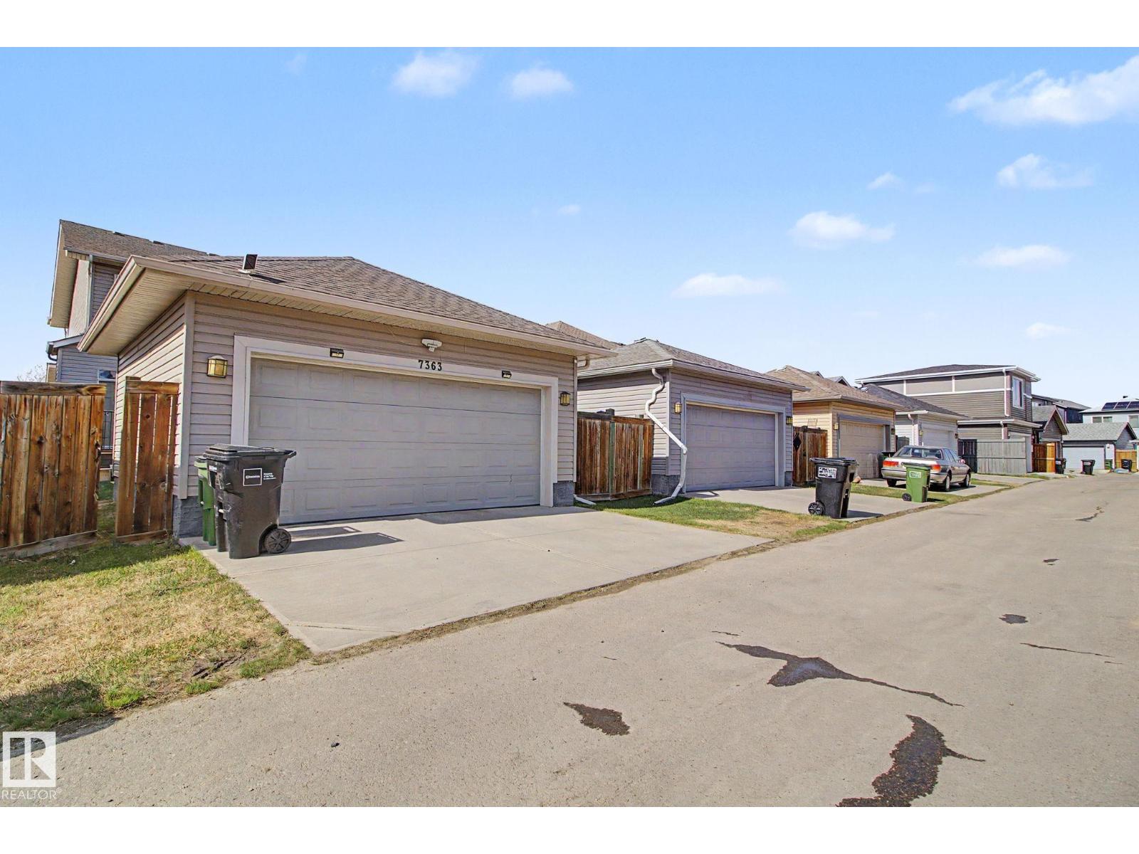 7363 179 AV NW, Edmonton