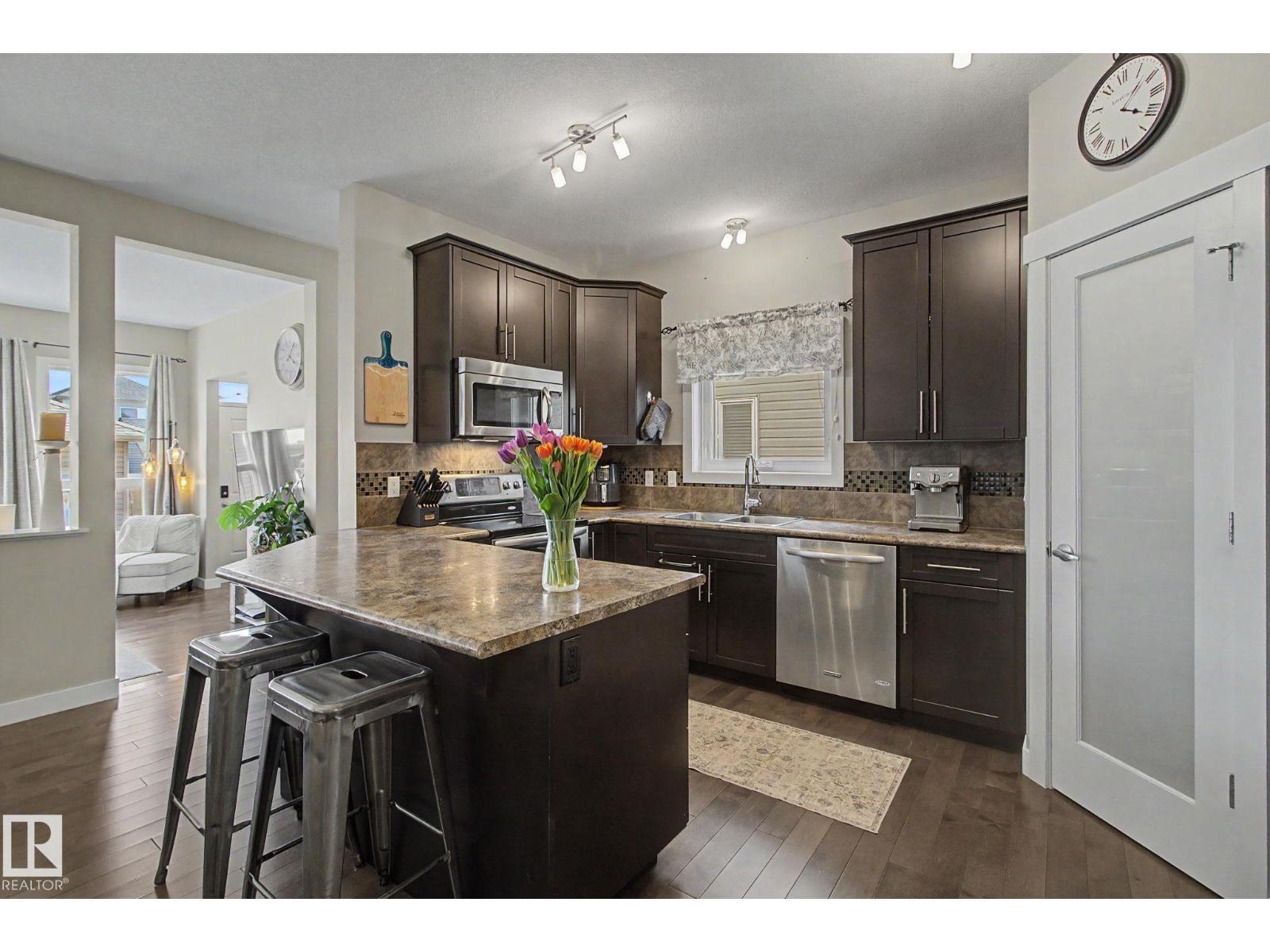 7363 179 AV NW, Edmonton