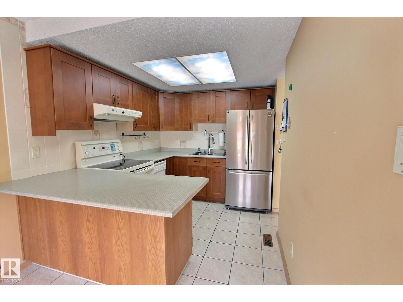 230 CHATEAU PL NW, Edmonton