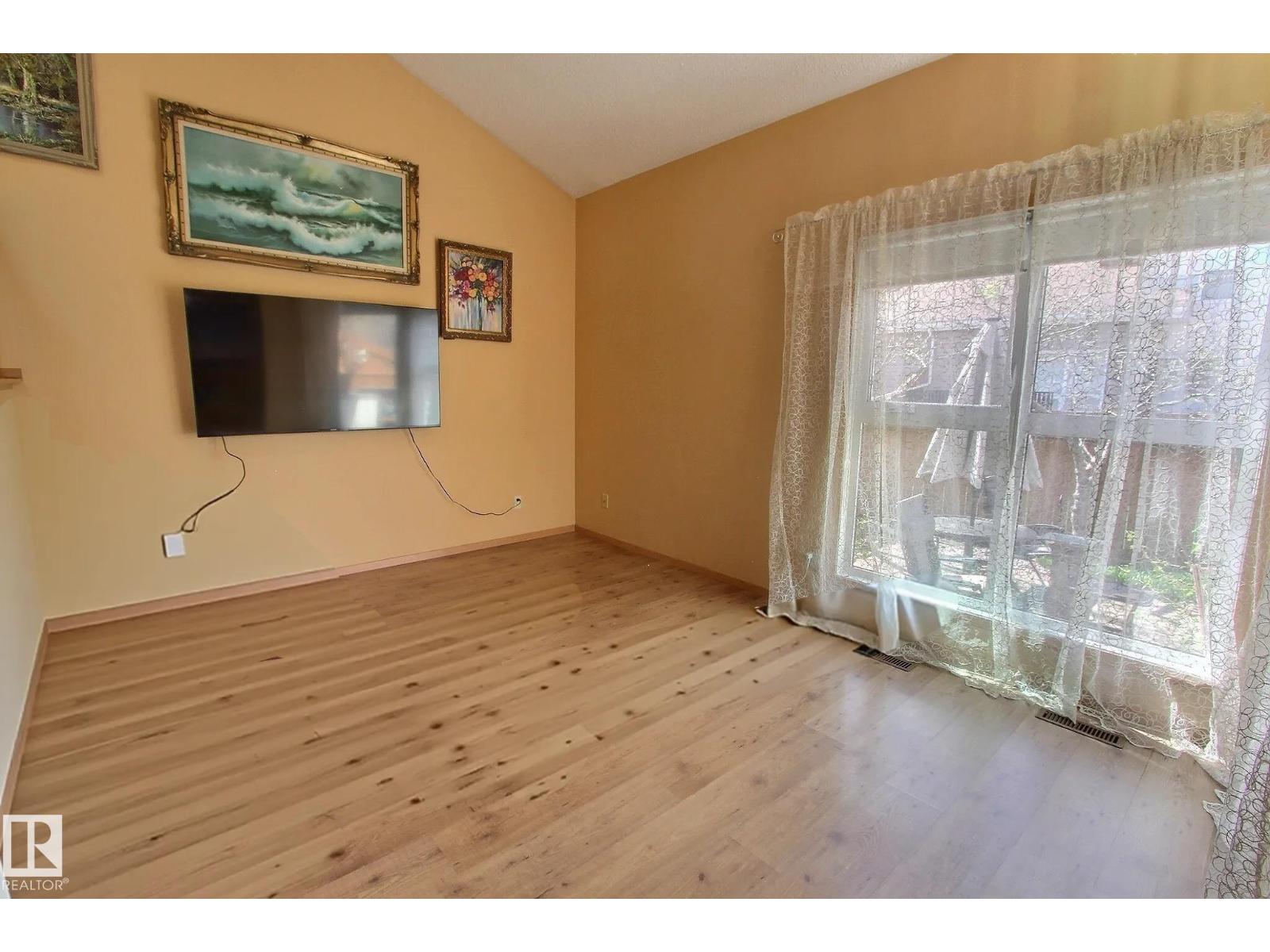 230 CHATEAU PL NW - 2