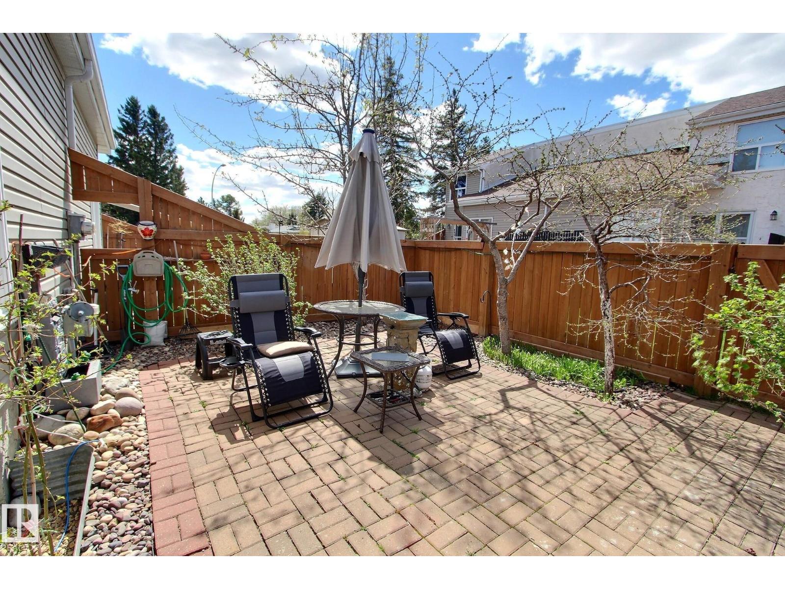 230 CHATEAU PL NW, Edmonton