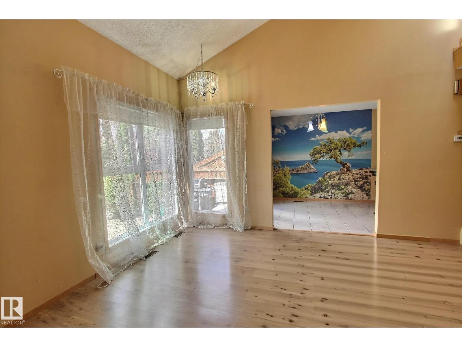 230 CHATEAU PL NW, Edmonton