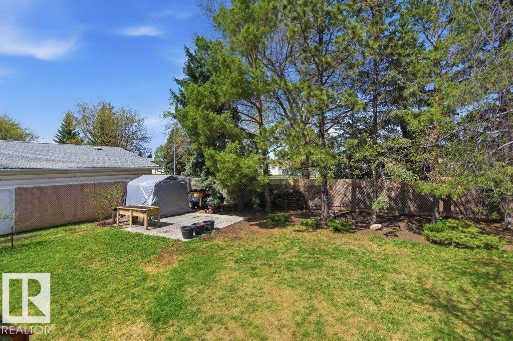 8608 22 AVE NW, Edmonton