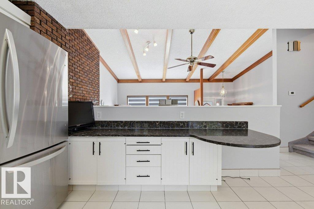 8608 22 AVE NW, Edmonton