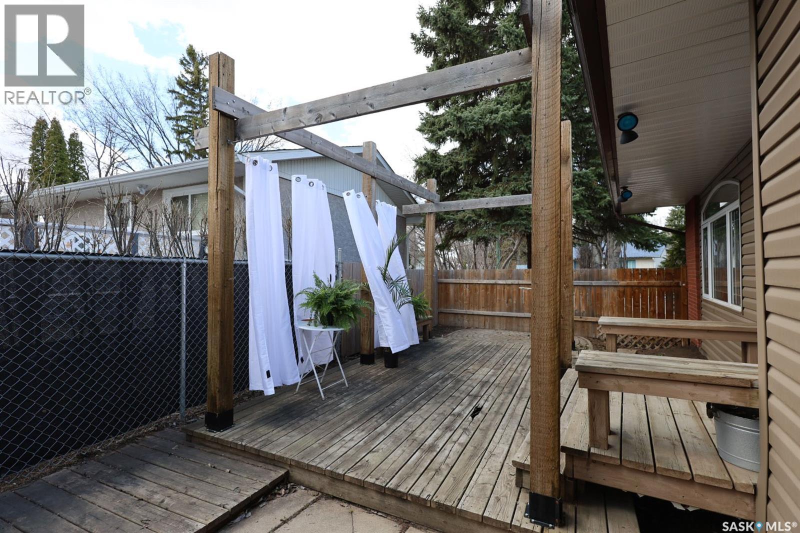 2550 MacDonald AVENUE - 30