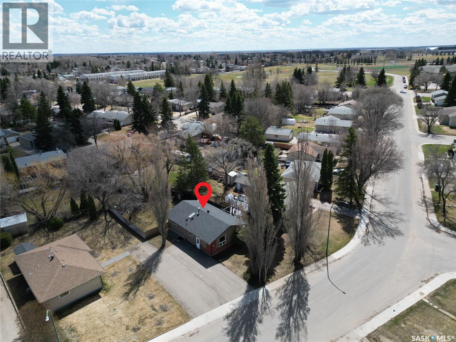 2550 MacDonald AVENUE - 37