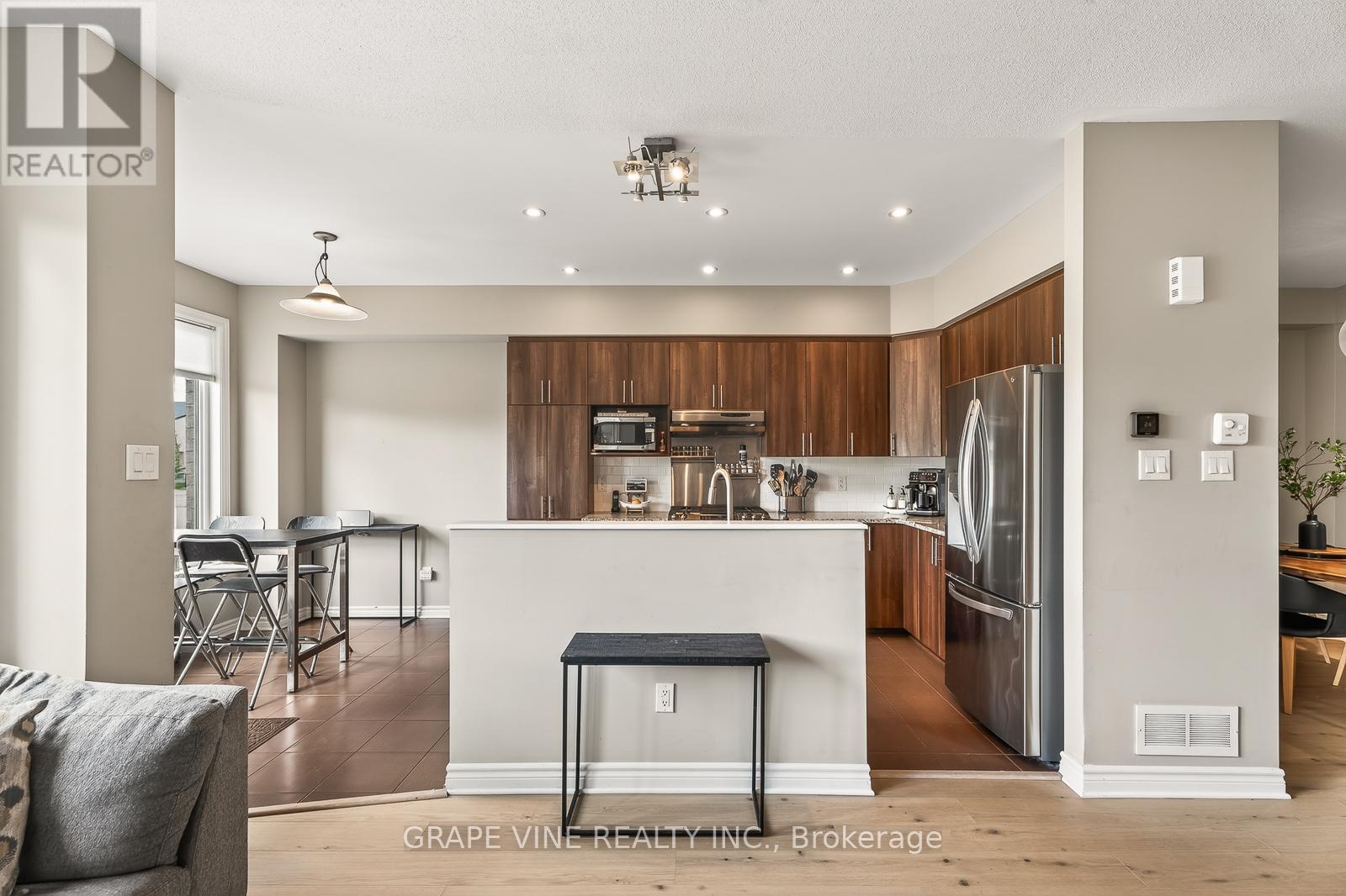 510 GRAND TULLY WAY - 12