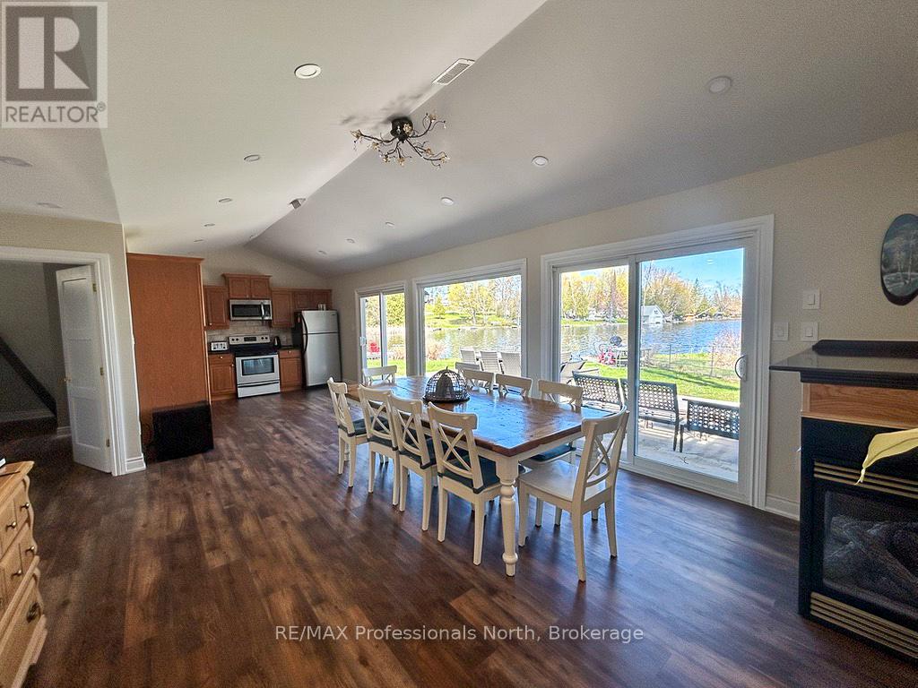 652 ROBEL DRIVE - 12