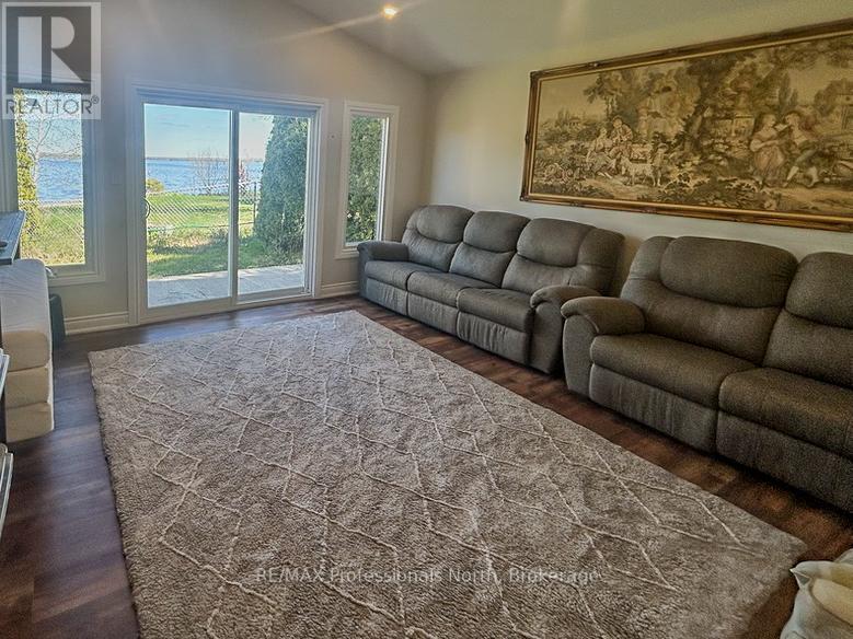 652 ROBEL DRIVE - 16