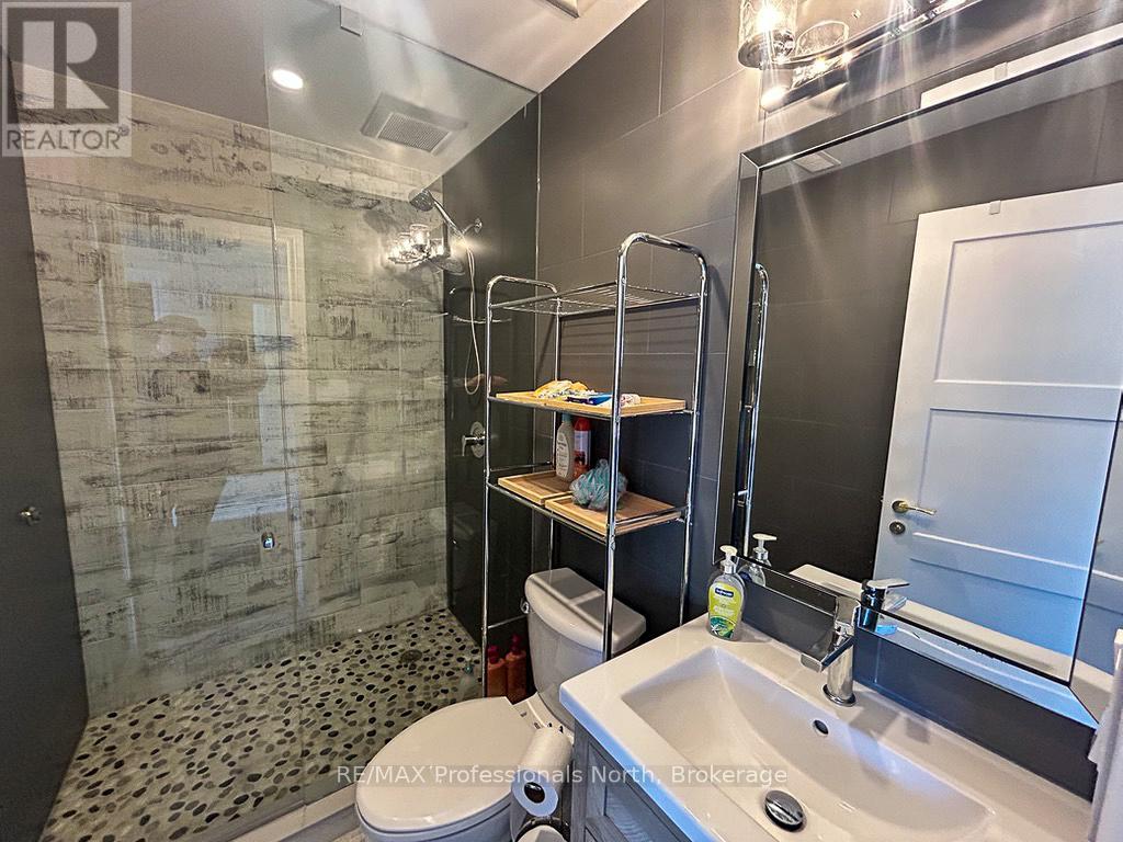 652 ROBEL DRIVE - 20