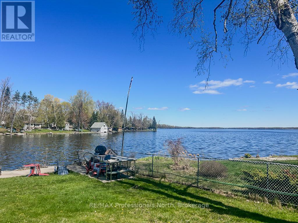 652 ROBEL DRIVE - 39