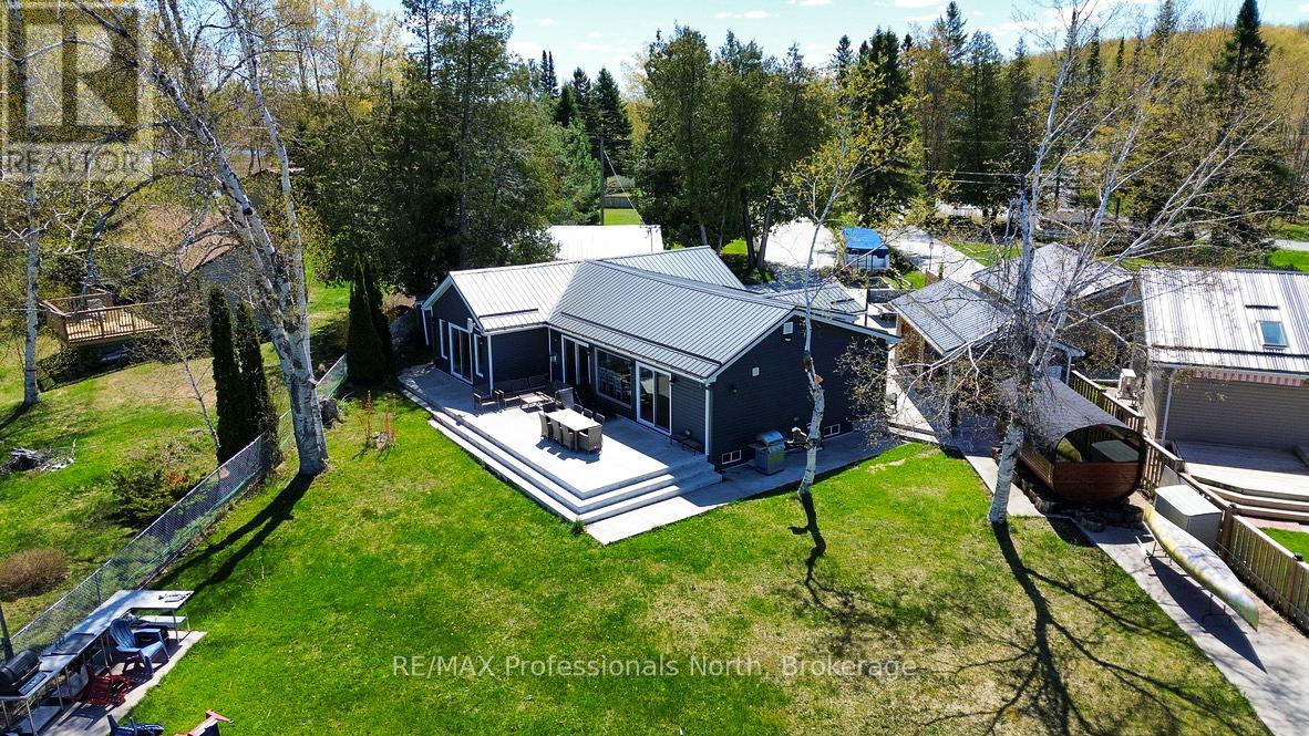652 ROBEL DRIVE - 46